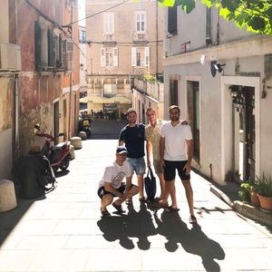 Meet your Posher, Joe